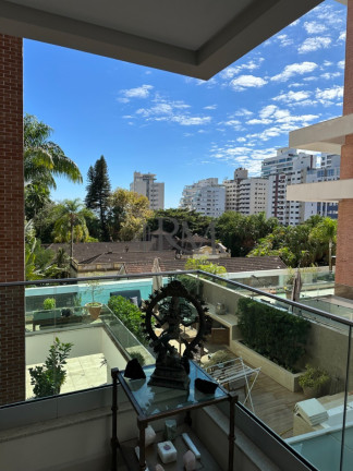 Imagem Apartamento com 3 Quartos à Venda, 121 m² em Centro - Florianópolis Imagem Apartamento com 3 Quartos à Venda, 121 m² em Centro - Florianópolis