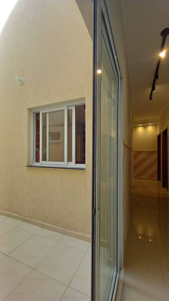 Imagem Casa com 3 Quartos à Venda, 250 m² em Jardim Oasis - Taubaté Imagem Casa com 3 Quartos à Venda, 250 m² em Jardim Oasis - Taubaté