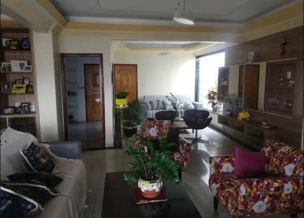 Apartamento com 5 Quartos à Venda, 290 m² em Palmeira - Campina Grande