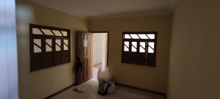 Imagem Casa com 5 Quartos à Venda, 700 m² em Cajazeiras V - Salvador Imagem Casa com 5 Quartos à Venda, 700 m² em Cajazeiras V - Salvador