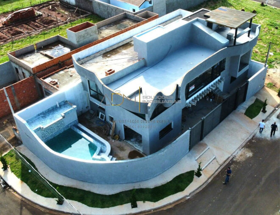 Casa com 4 Quartos à Venda, 286 m² em Residencial Ouro Verde - Botucatu