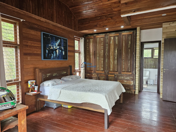 Imagem Casa com 4 Quartos à Venda, 190 m² em Cachoeira Do Bom Jesus - Florianópolis Imagem Casa com 4 Quartos à Venda, 190 m² em Cachoeira Do Bom Jesus - Florianópolis