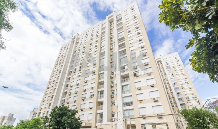 Imagem Apartamento com 3 Quartos à Venda, 74 m² em Passo Da Areia - Porto Alegre