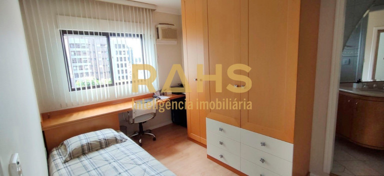 Imagem Apartamento com 3 Quartos à Venda, 195 m² em Centro - Joinville Imagem Apartamento com 3 Quartos à Venda, 195 m² em Centro - Joinville