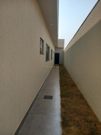 Casa com 3 Quartos à Venda, 180 m² em Residencial Jardins Do Lago - Anápolis