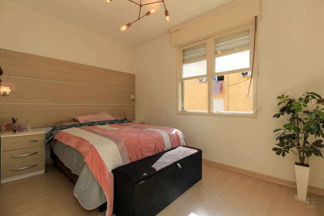 Imagem Imóvel com 2 Quartos à Venda, 51 m² em Cristal - Porto Alegre