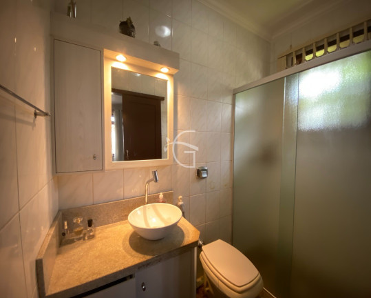 Imagem Casa com 5 Quartos à Venda, 196 m² em Anita Garibaldi - Joinville Imagem Casa com 5 Quartos à Venda, 196 m² em Anita Garibaldi - Joinville