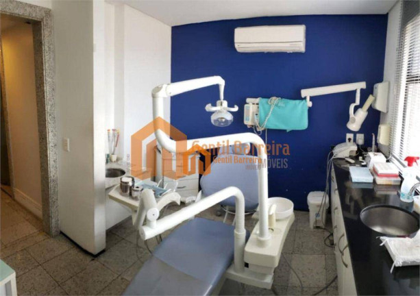 Sala Comercial à Venda, 133 m² em Meireles - Fortaleza