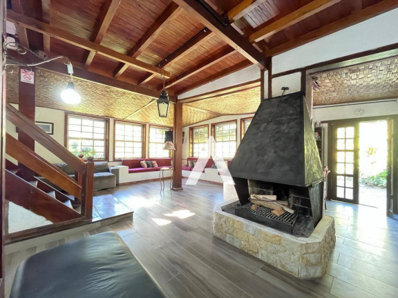 Imagem Casa com 10 Quartos à Venda, 327 m² em Albuquerque - Teresópolis Imagem Casa com 10 Quartos à Venda, 327 m² em Albuquerque - Teresópolis