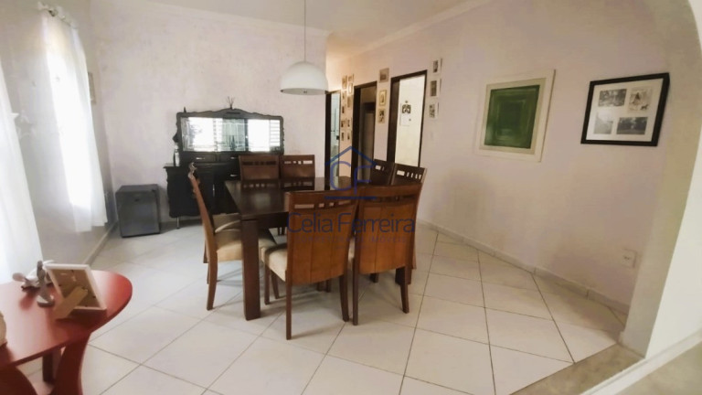 Imagem Casa com 3 Quartos à Venda, 244 m² em Jardim Das Indústrias - São José Dos Campos