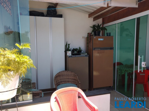 Imagem Cobertura com 2 Quartos à Venda, 70 m² em Vila Scarpelli - Santo André