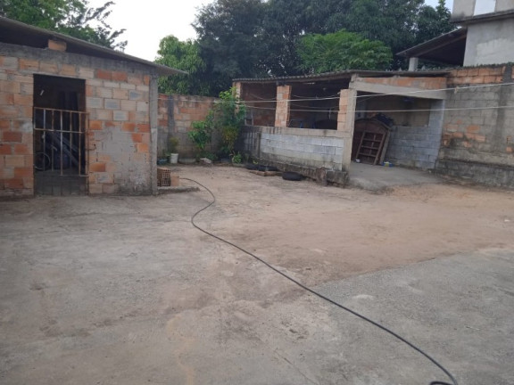 Imagem Casa com 2 Quartos à Venda, 360 m² em Estaleiro - Contagem