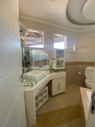 Imagem Sobrado com 5 Quartos à Venda, 270 m² em Nações - Balneário Camboriú Imagem Sobrado com 5 Quartos à Venda, 270 m² em Nações - Balneário Camboriú
