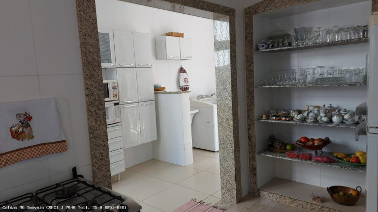 Imagem Casa com 7 Quartos à Venda, 420 m² em Floresta - Belo Horizonte