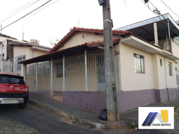 Imagem Casa com 4 Quartos à Venda, 179 m² em São João - Pouso Alegre