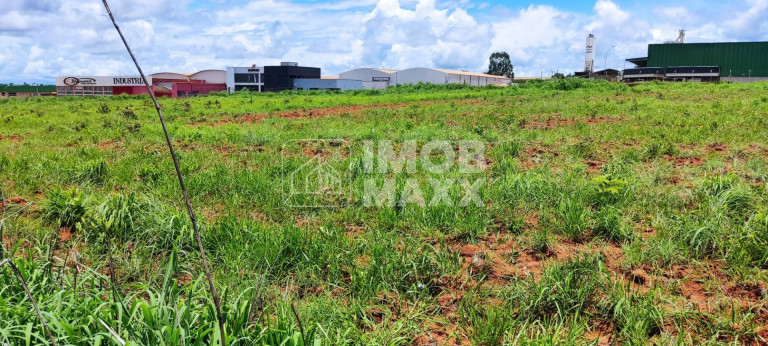 Imagem Terreno à Venda, 2.511 m² em 3º Setor Industrial - Formosa Imagem Terreno à Venda, 2.511 m² em 3º Setor Industrial - Formosa