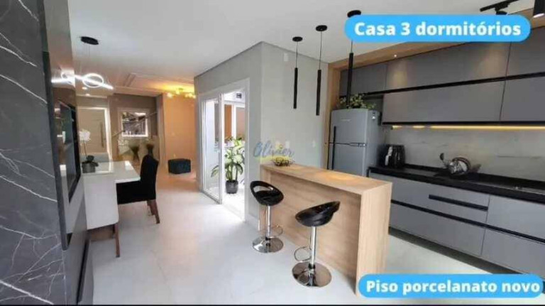 Imagem Casa com 3 Quartos à Venda, 156 m² em Vila Ipiranga - Porto Alegre
