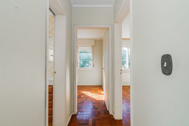 Imagem Imóvel com 2 Quartos à Venda, 76 m² em Petrópolis - Porto Alegre