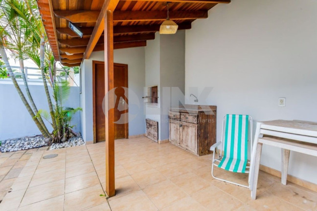 Imagem Imóvel com 3 Quartos à Venda, 128 m² em Jardim Itu - Porto Alegre Imagem Imóvel com 3 Quartos à Venda, 128 m² em Jardim Itu - Porto Alegre