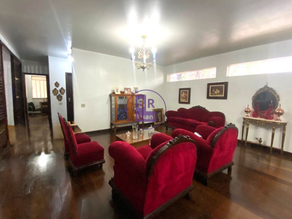 Casa com 3 Quartos à Venda, 502 m² em Canadá - Londrina