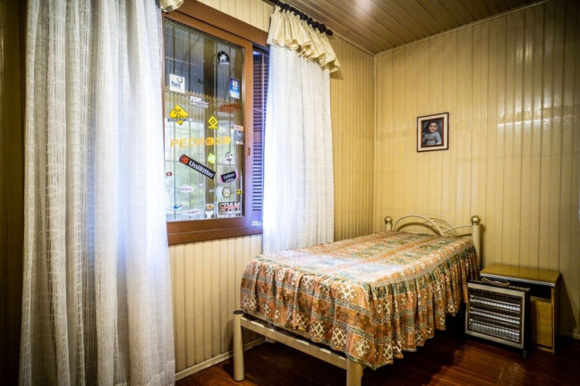 Imagem Imóvel com 3 Quartos à Venda, em Camaquã - Porto Alegre Imagem Imóvel com 3 Quartos à Venda, em Camaquã - Porto Alegre