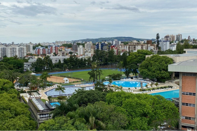 Imagem Imóvel com 3 Quartos à Venda, 76 m² em São João - Porto Alegre