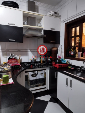 Imagem Casa com 3 Quartos à Venda, 240 m² em Jardim Bela Vista - Jacareí Imagem Casa com 3 Quartos à Venda, 240 m² em Jardim Bela Vista - Jacareí