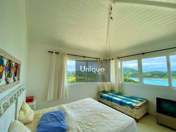Imagem Casa com 5 Quartos à Venda, 300 m² em Ferradura - Armação Dos Búzios Imagem Casa com 5 Quartos à Venda, 300 m² em Ferradura - Armação Dos Búzios