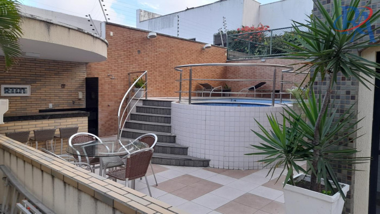 Imagem Apartamento com 2 Quartos à Venda, 61 m² em Meireles - Fortaleza