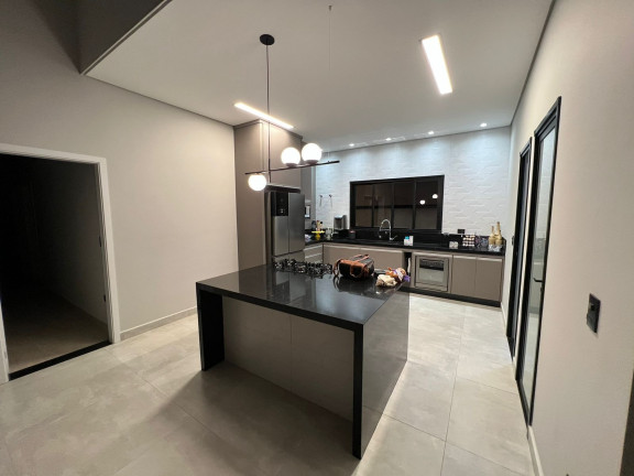 Imagem Casa com 3 Quartos à Venda, 300 m² em Condomínio Figueira Garden - Atibaia Imagem Casa com 3 Quartos à Venda, 300 m² em Condomínio Figueira Garden - Atibaia
