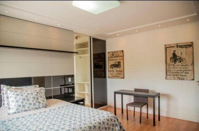 Imagem Casa com 6 Quartos à Venda, 1.111 m² em Florianópolis