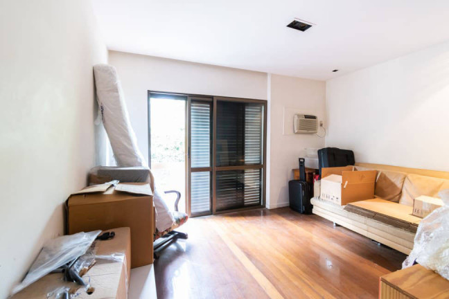 Imagem Apartamento com 3 Quartos à Venda,  em Leblon - Rio De Janeiro