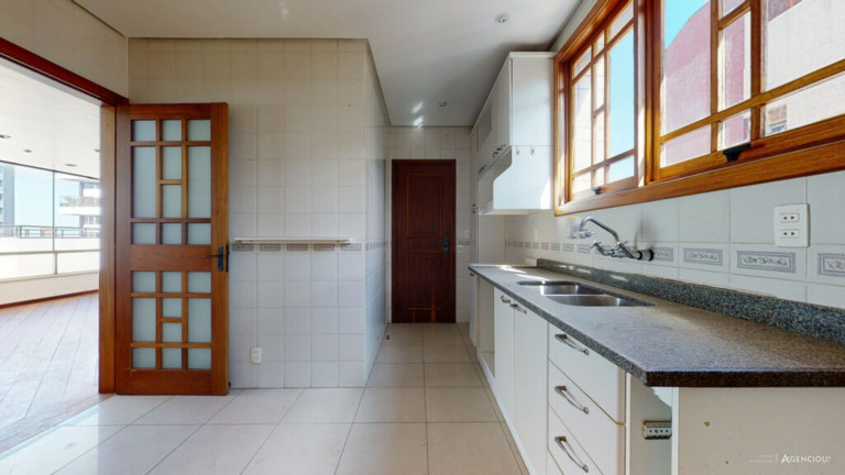 Imagem Imóvel com 5 Quartos à Venda, 410 m² em Petrópolis - Porto Alegre