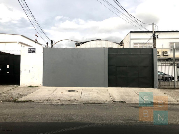 Imagem Galpão para Alugar, 750 m² em Freguesia (jacarepaguá) - Rio De Janeiro Imagem Galpão para Alugar, 750 m² em Freguesia (jacarepaguá) - Rio De Janeiro