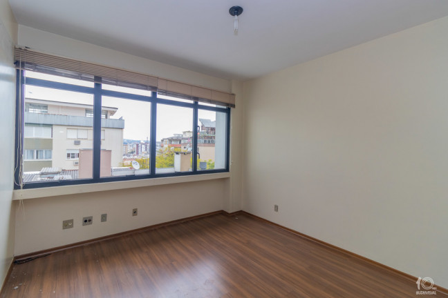 Imagem Sala Comercial à Venda, 39 m² em Independência - Porto Alegre Imagem Sala Comercial à Venda, 39 m² em Independência - Porto Alegre