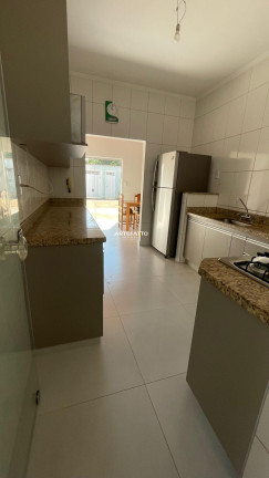 Imagem Casa com 2 Quartos à Venda, 94 m²