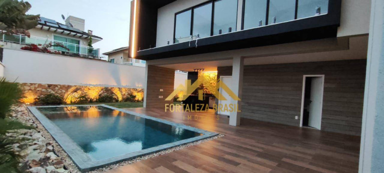 Imagem Imóvel com 4 Quartos à Venda, 310 m² em Pires Façanha - Eusébio Imagem Imóvel com 4 Quartos à Venda, 310 m² em Pires Façanha - Eusébio