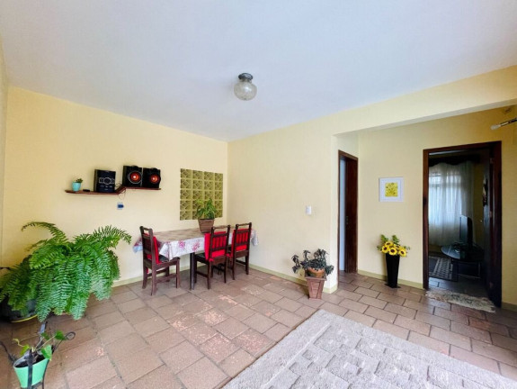 Imagem Casa com 5 Quartos à Venda, 240 m² em Itoupava Central - Blumenau