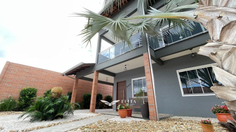 Sobrado com 3 Quartos à Venda, 150 m² em Los Angeles - Barra Velha