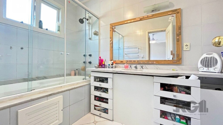 Imagem Casa de Condomínio com 3 Quartos à Venda, 202 m² em Santa Tereza - Porto Alegre Imagem Casa de Condomínio com 3 Quartos à Venda, 202 m² em Santa Tereza - Porto Alegre