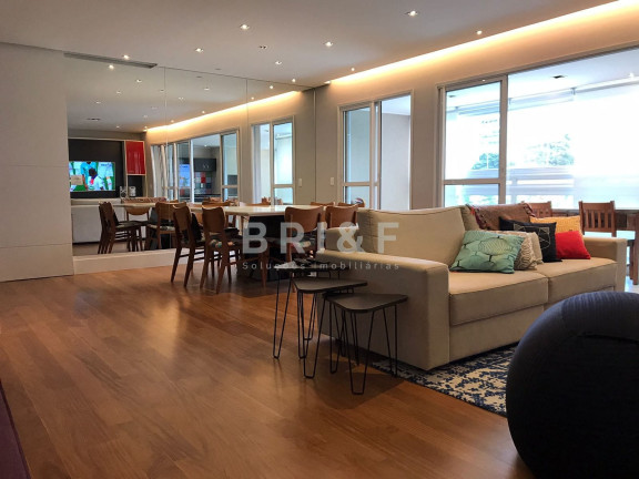 Apartamento com 3 Quartos para Alugar, 149 m² em Campo Belo - São Paulo