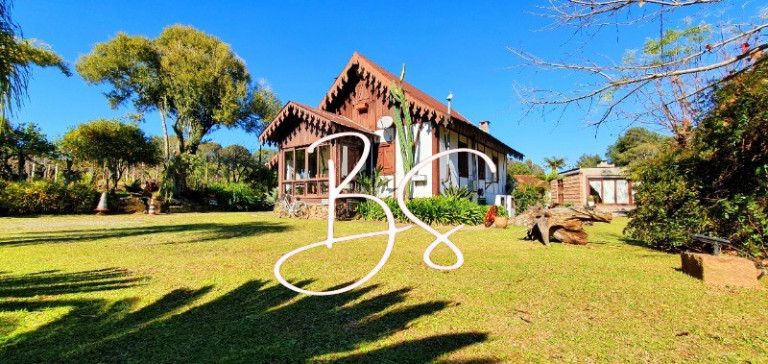 Imagem Imóvel com 4 Quartos à Venda, em Linha Imperial - Nova Petrópolis Imagem Imóvel com 4 Quartos à Venda, em Linha Imperial - Nova Petrópolis
