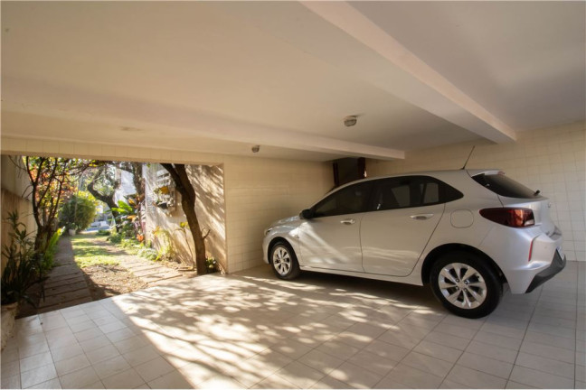 Imagem Casa com 4 Quartos à Venda, 421 m² em Vila Rosália - Guarulhos Imagem Casa com 4 Quartos à Venda, 421 m² em Vila Rosália - Guarulhos