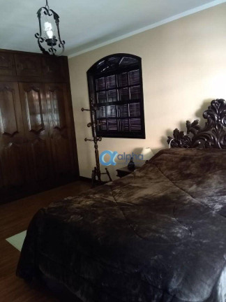 Imagem Casa com 4 Quartos à Venda ou Locação, 232 m² em Corrêas - Petrópolis