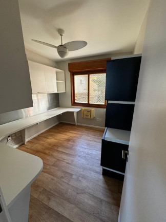 Imagem Imóvel com 2 Quartos à Venda, 74 m² em Petrópolis - Porto Alegre Imagem Imóvel com 2 Quartos à Venda, 74 m² em Petrópolis - Porto Alegre