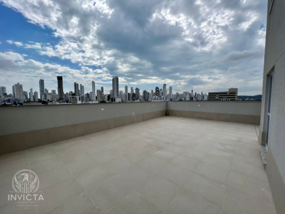 Apartamento com 2 Quartos à Venda, 179 m² em Estados - Balneário Camboriú