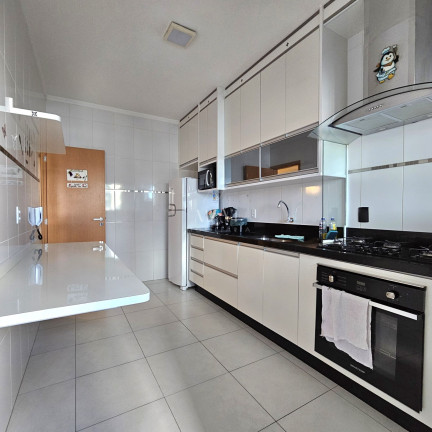 Imagem Apartamento com 2 Quartos à Venda, 100 m² em Ocian - Praia Grande