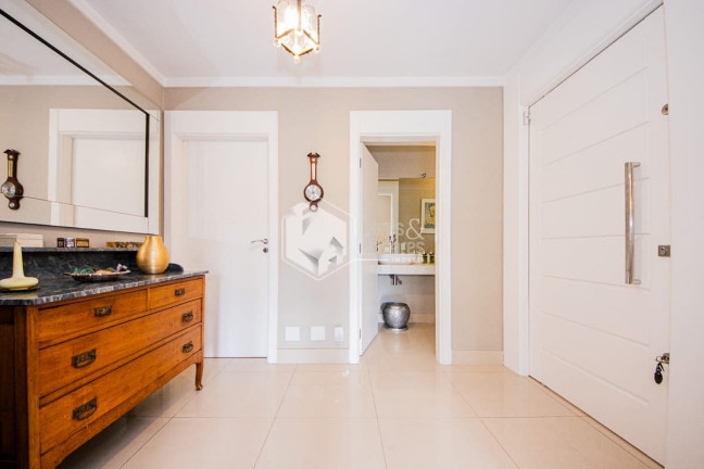 Imagem Casa com 4 Quartos à Venda, 289 m² em Pinheiros - São Paulo Imagem Casa com 4 Quartos à Venda, 289 m² em Pinheiros - São Paulo