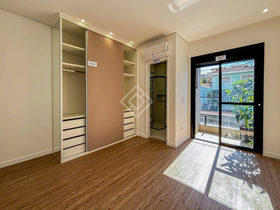 Imagem Casa com 4 Quartos à Venda, 160 m² Imagem Casa com 4 Quartos à Venda, 160 m²