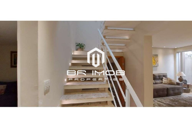 Imagem Casa com 4 Quartos à Venda, 300 m² em Cambuci - São Paulo Imagem Casa com 4 Quartos à Venda, 300 m² em Cambuci - São Paulo